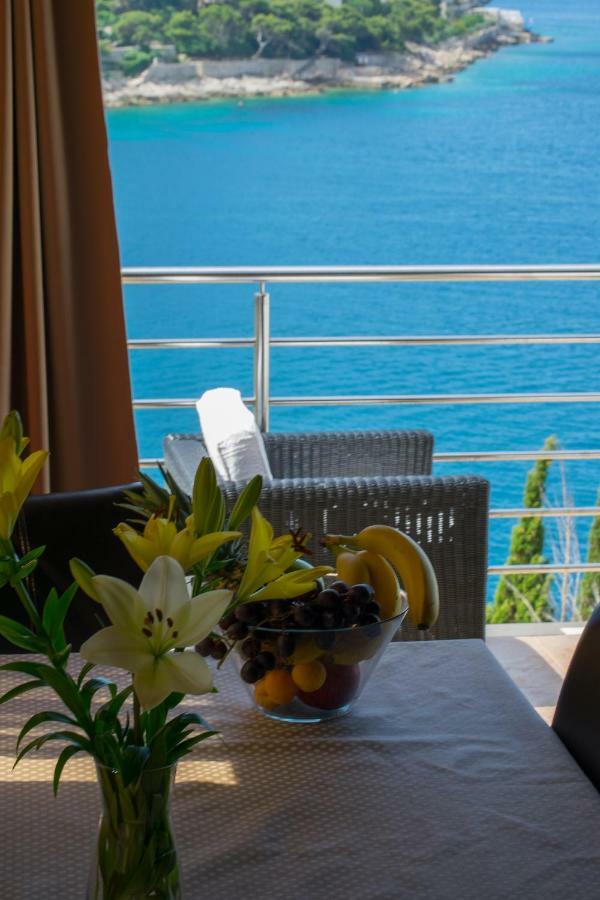 Seaview Laura Apartamento *